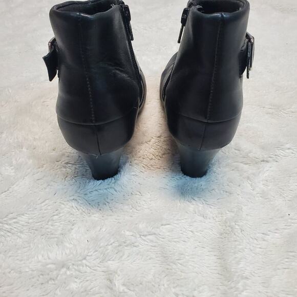 Clarks Black Leather Tige De Cuir Side Zipper Buckle Heeled Ankle Boots Shoe 8 M - Picture 7 of 12